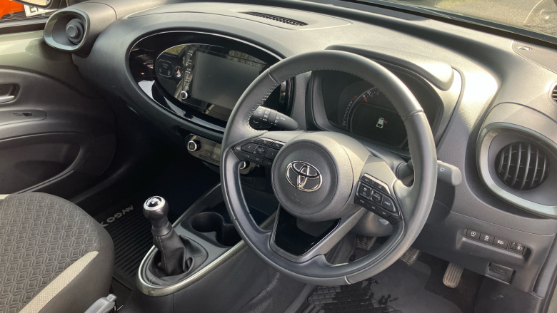 Toyota Aygo X 1.0 VVT-i Edge 5dr [Parking] Petrol Hatchback